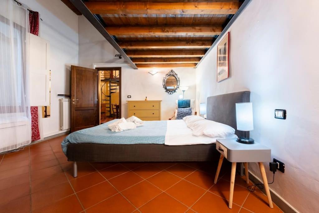 Apartamento Keys Of Italy - Serragli 55 - Stile Rustico Rinascimentale In Oltrarno Florencia
